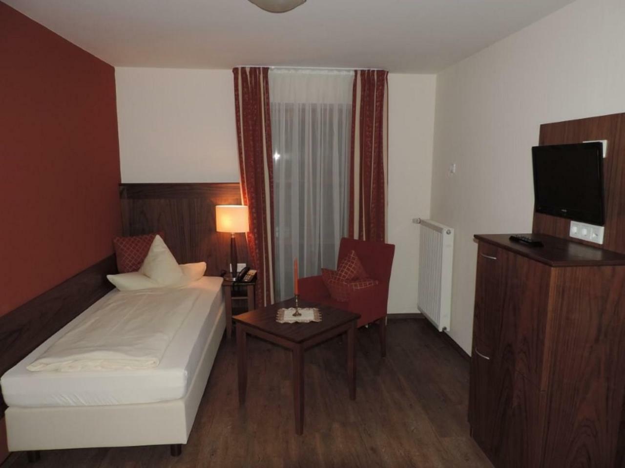 Hotelgasthof Zur Sonne باد غوغنغ المظهر الخارجي الصورة